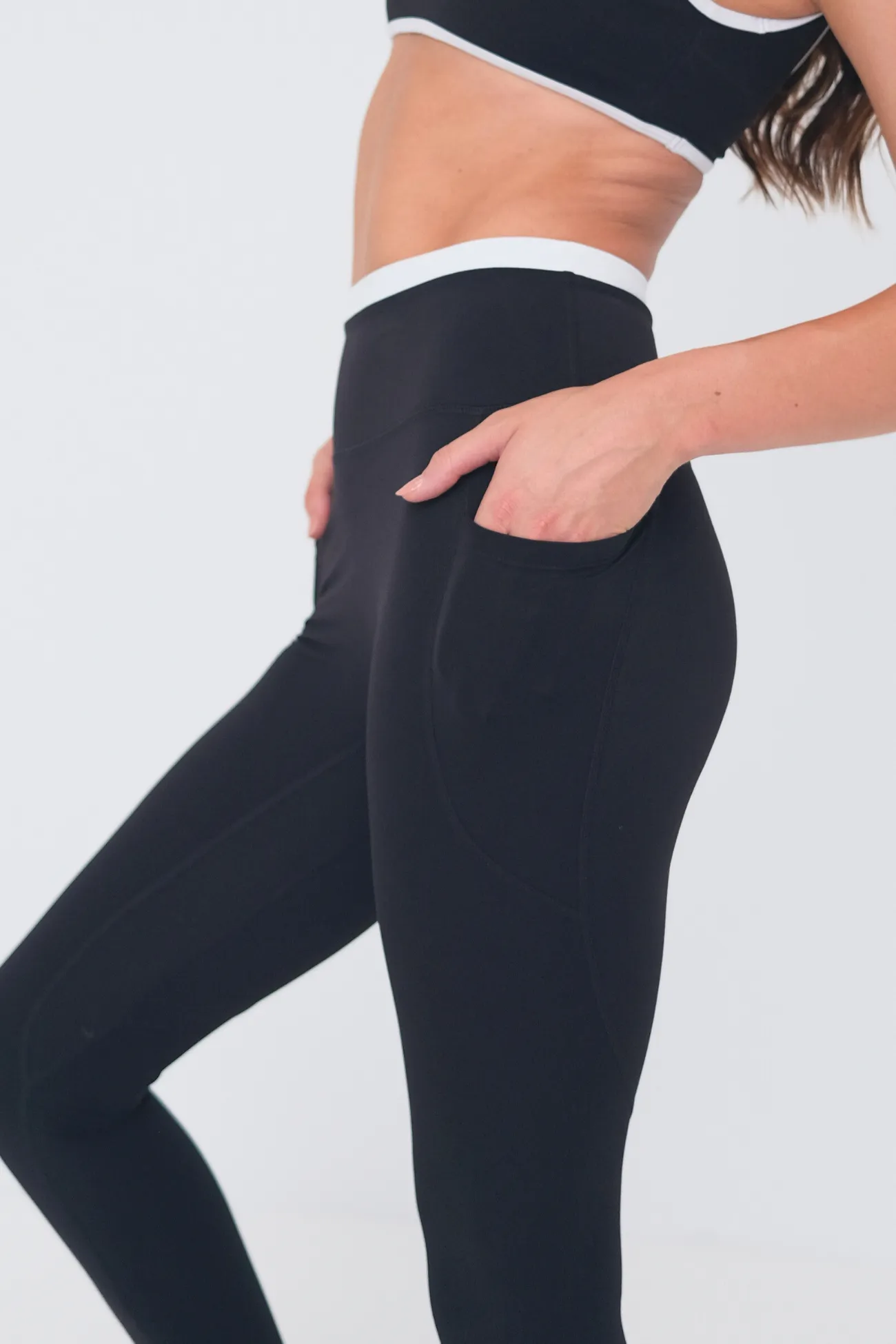 Alpine Pocket Leggings - Contrast