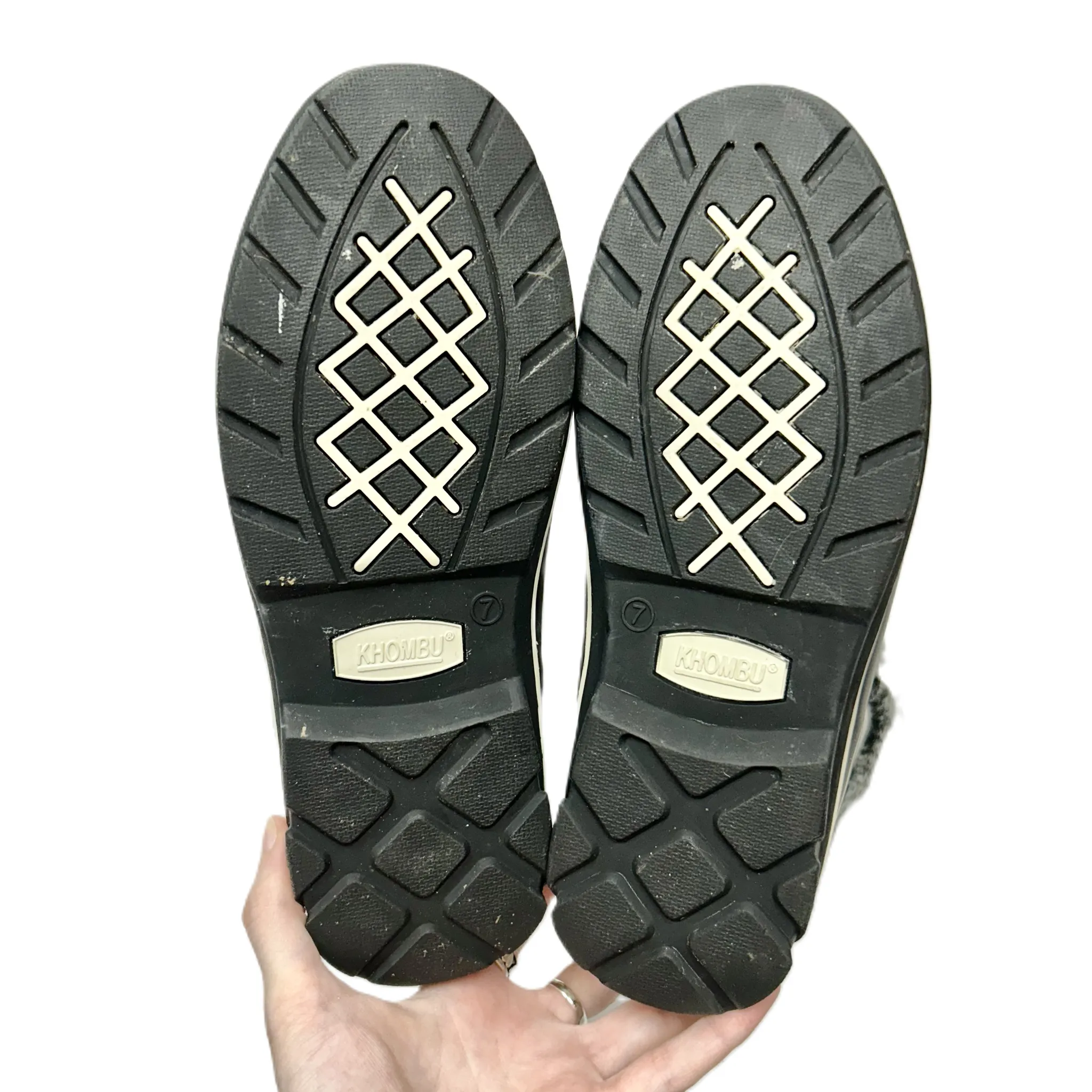 Boots Snow By Khombu In Black & Grey, Size: 7