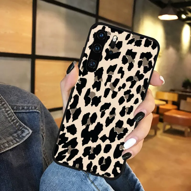 Bright Leopard Print Phone Case For Huawei