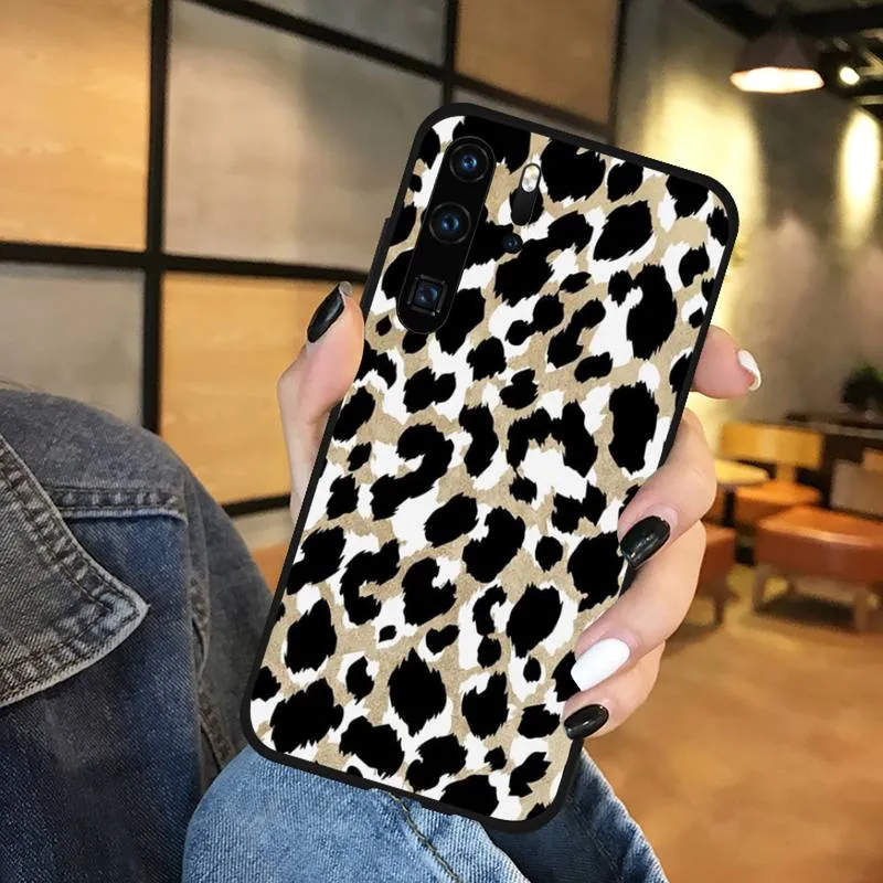 Bright Leopard Print Phone Case For Huawei