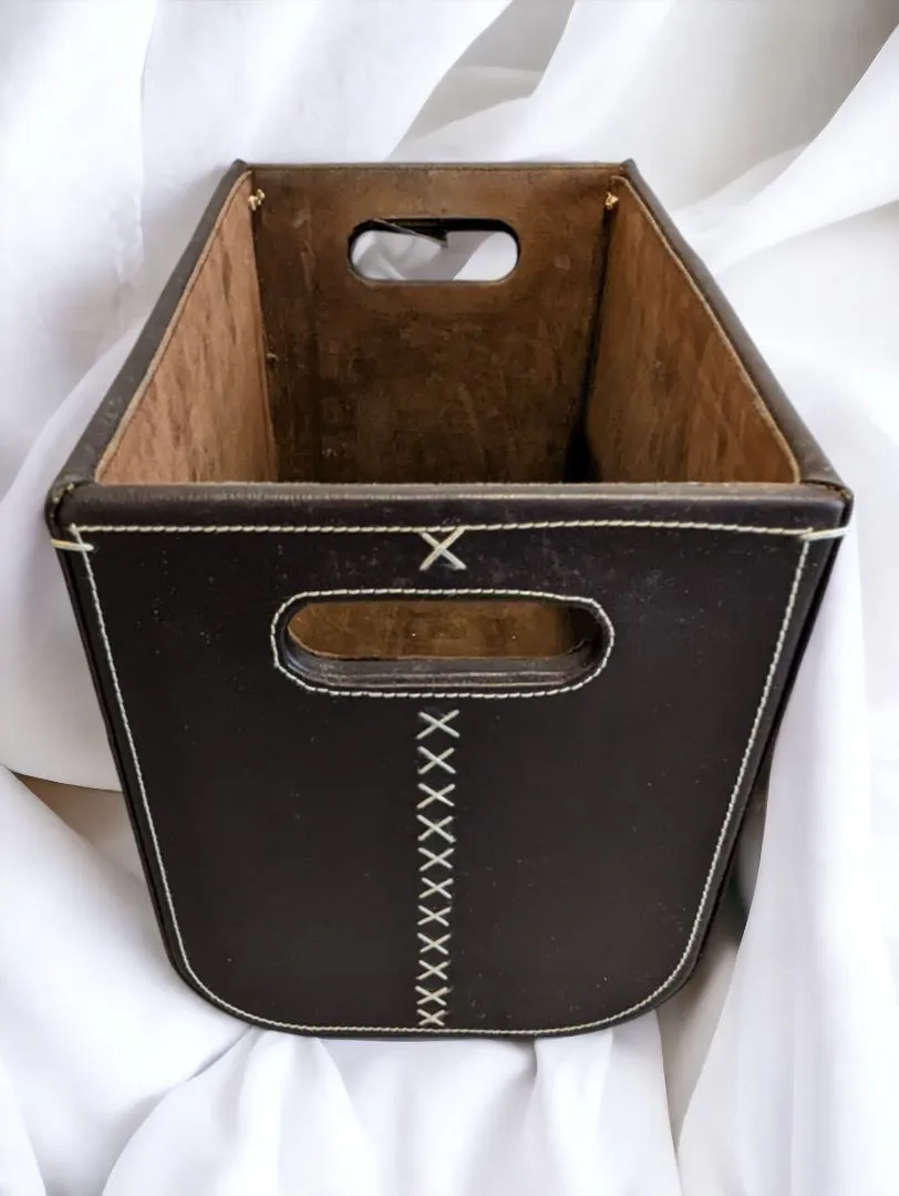Brown  Vintage Magazine Holder