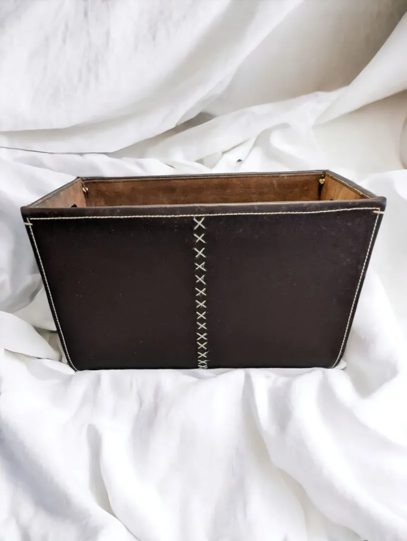 Brown  Vintage Magazine Holder