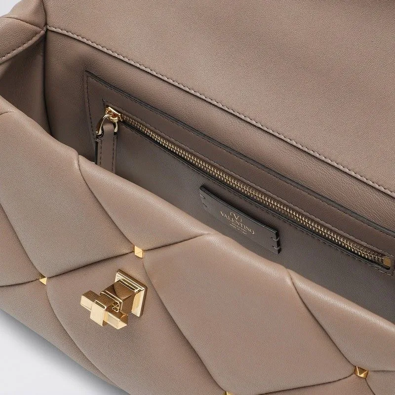 CLAY ROCKSTUD SPIKE BAG