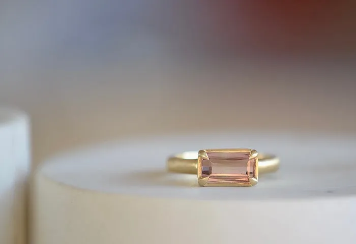 Eagle Claw Bar Ring in Pink Tourmaline