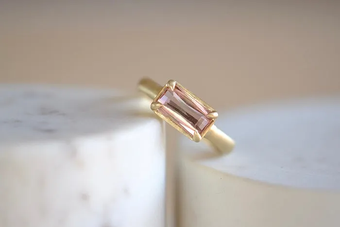 Eagle Claw Bar Ring in Pink Tourmaline